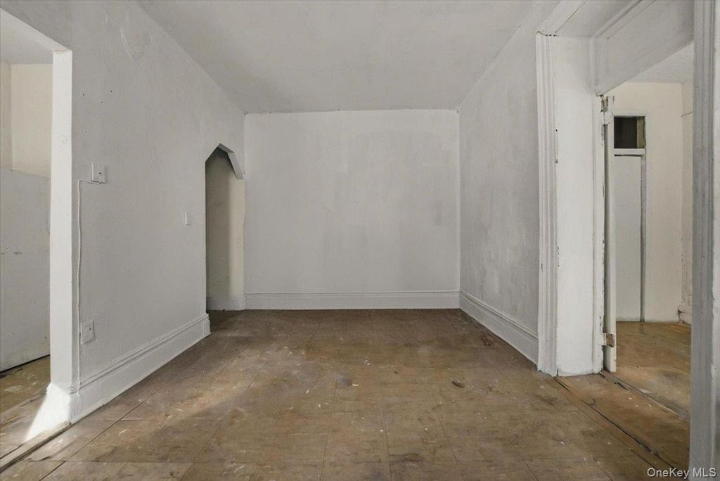 Photo of 17-19 W 108th Street #54, New York (Manhattan), NY 10025 (MLS # 967624)