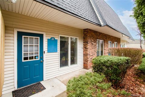 Photo of 100 S Jersey Avenue #35, Setauket, NY 11733 (MLS # 950728)