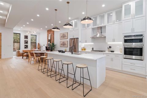 Multifamily For Sale - 725 Quincy Street<br/> Brooklyn, NY 11221