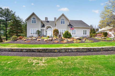 Homes For Sale - 75 Kensington Lane<br/> Westchester County, Yorktown Heights, NY 10598