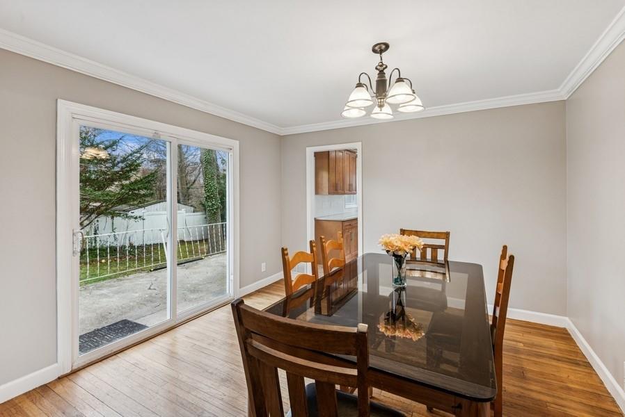 1118 Brookdale Avenue, Bay Shore, New York image 7