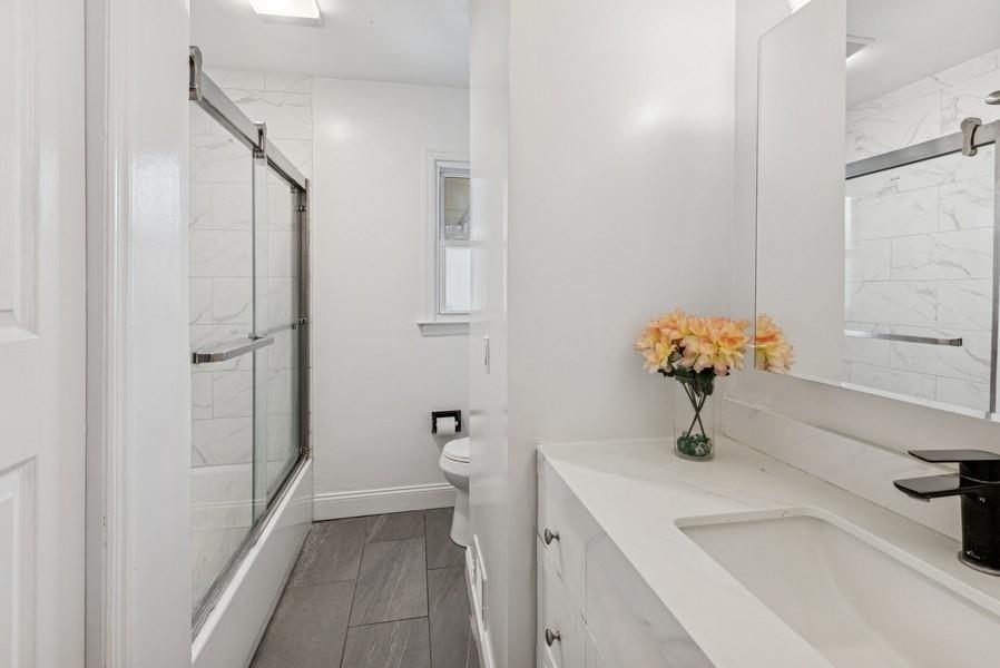 1118 Brookdale Avenue, Bay Shore, New York image 18