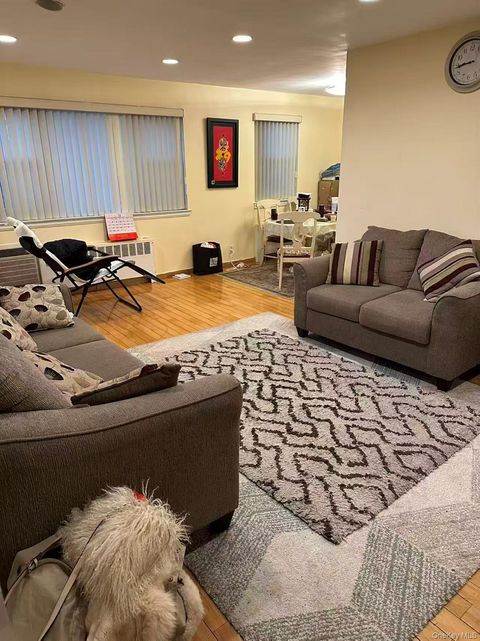 6739 150th Street 350B Kew Garden Hills NY 11367