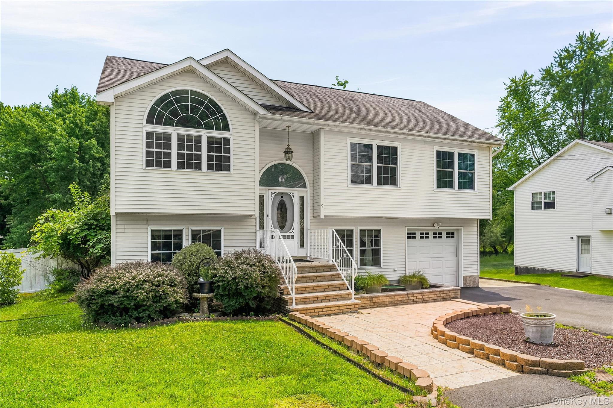 9 Ashland Avenue