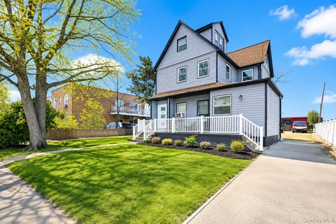 Multifamily For Rent - 120 Maple Avenue #UPPER DUPLEX<br/> Cedarhurst, NY 11516