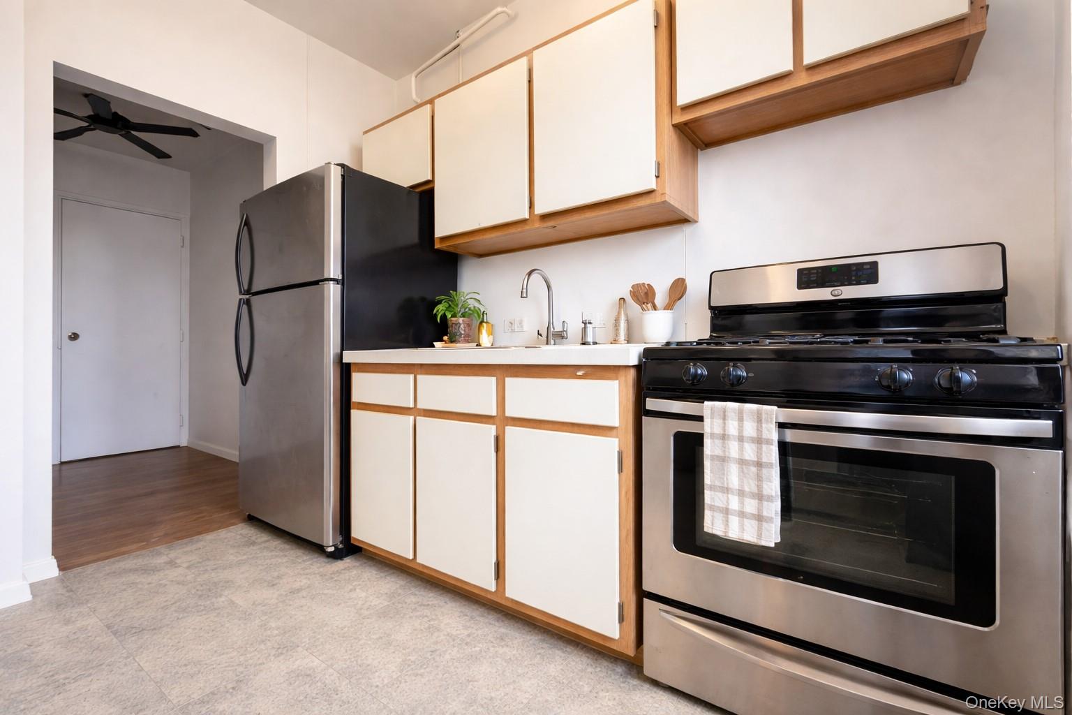 10 Franklin Avenue 2MEF