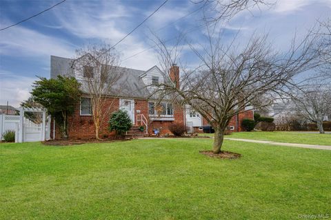 96 East Avenue Freeport NY 11520