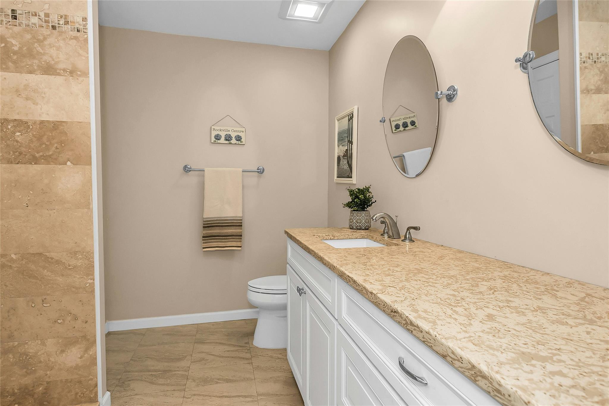 99 S Park Ave #308, Rockville Centre, New York image 17