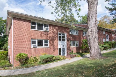 Photo of 140 N Broadway #A-2, Irvington, NY 10533 (MLS # 923903)