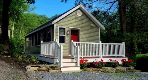 Homes For Rent - 11 Curry Road<br/> Mahopac, NY 10541