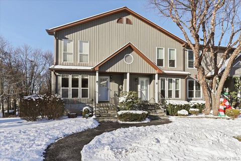 51 Hemlock Circle Peekskill NY 10566