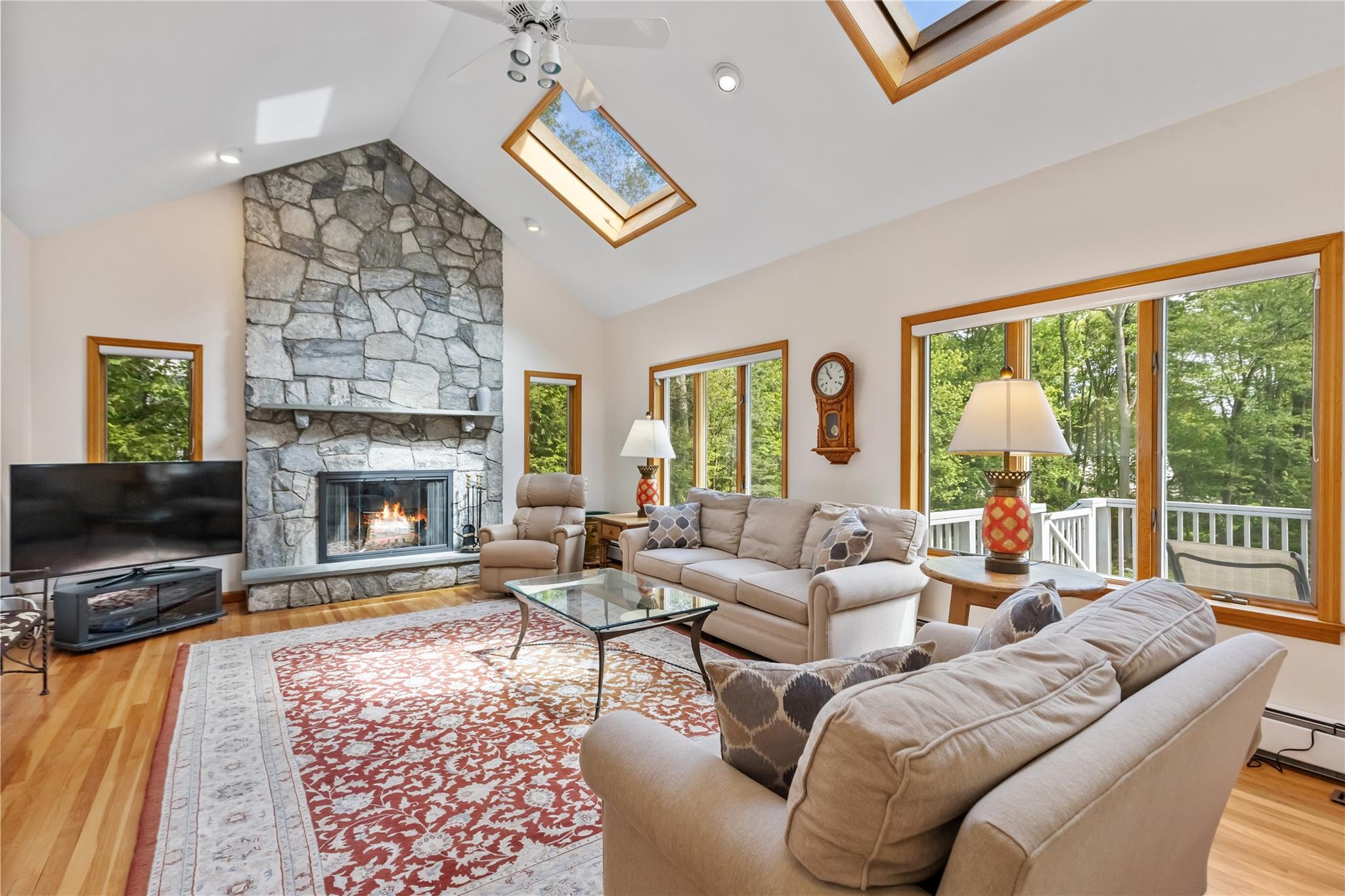 47 Londonderry Lane