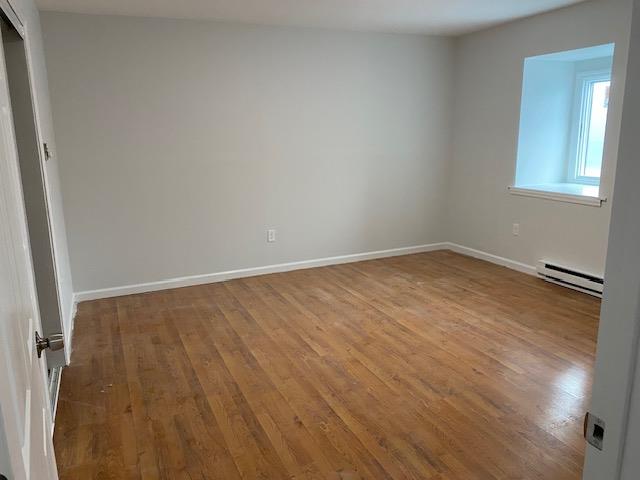 Violet Avenue 2, Hyde Park, New York - 3 Bedrooms  
1 Bathrooms  
5 Rooms - 