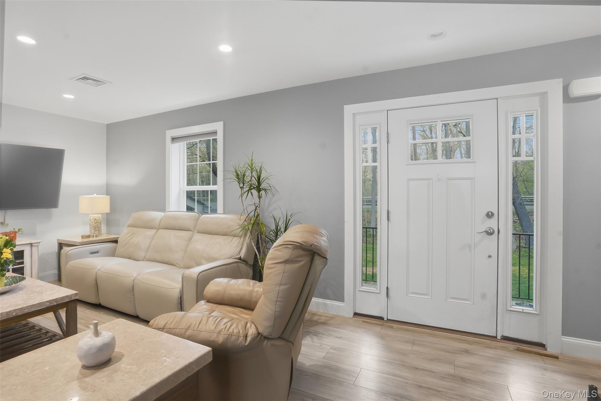 400 S Ohioville Road