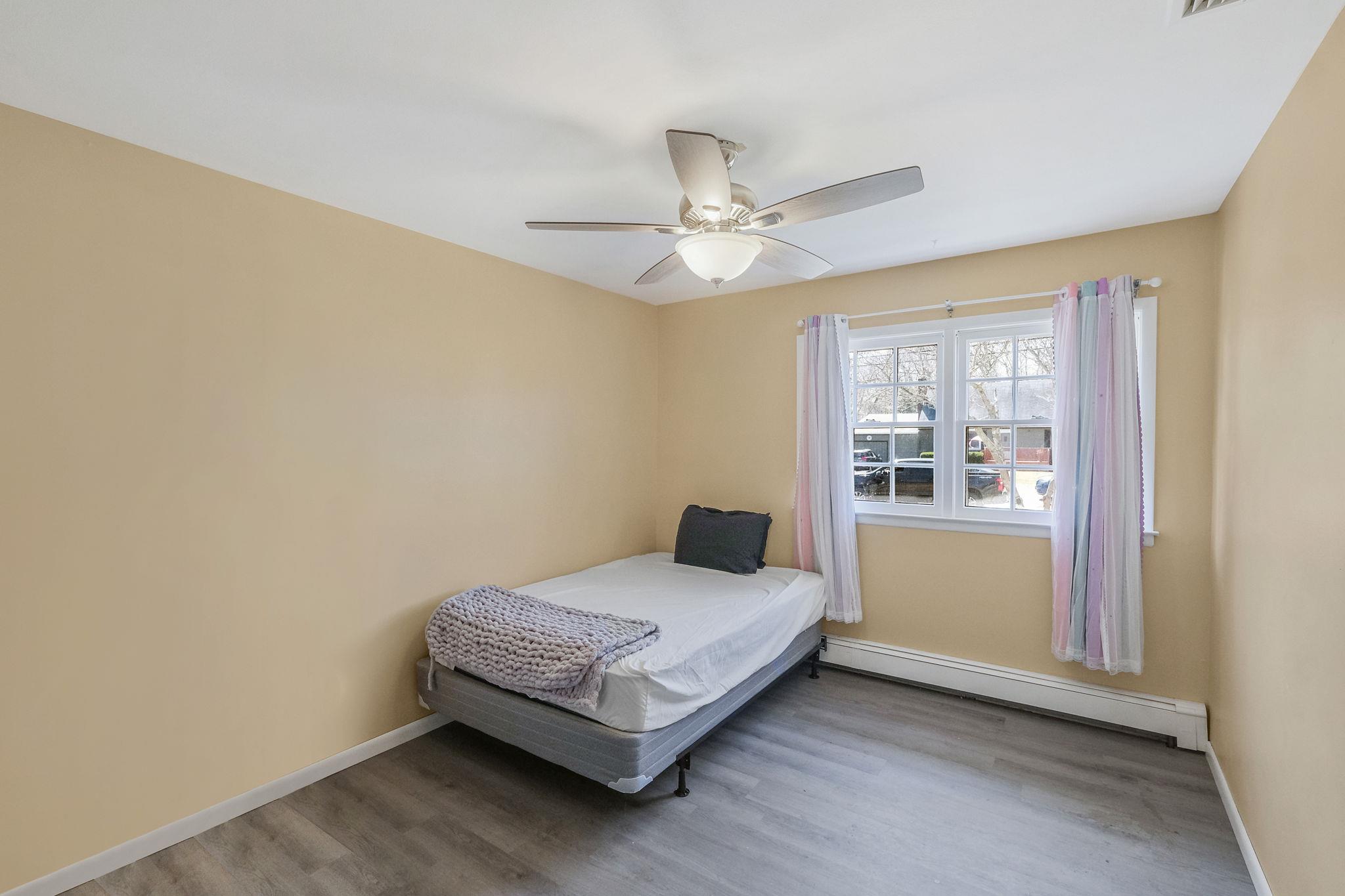 181 Beaverdam Road, Islip, New York image 16