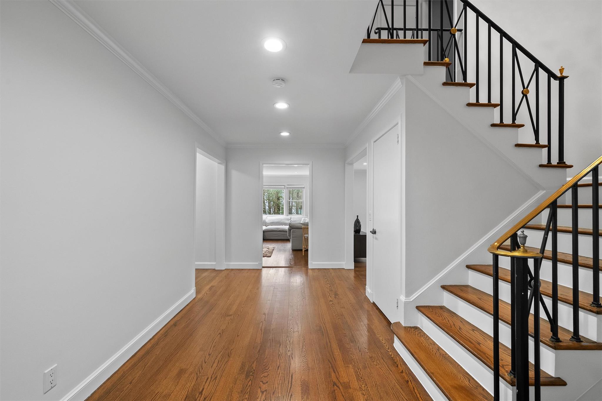 6 Ogden Road, Scarsdale, New York image 3