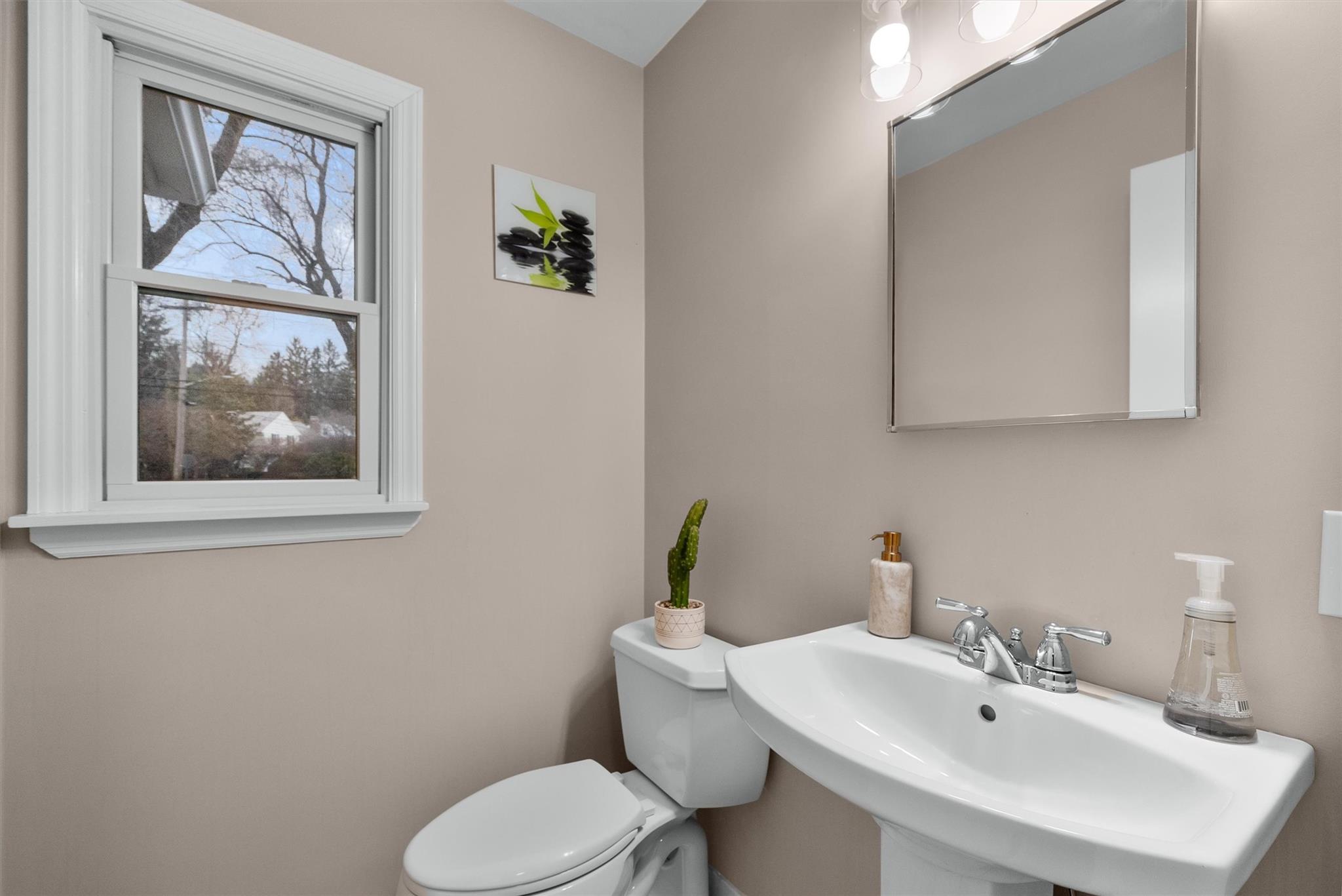 6 Ogden Road, Scarsdale, New York image 15