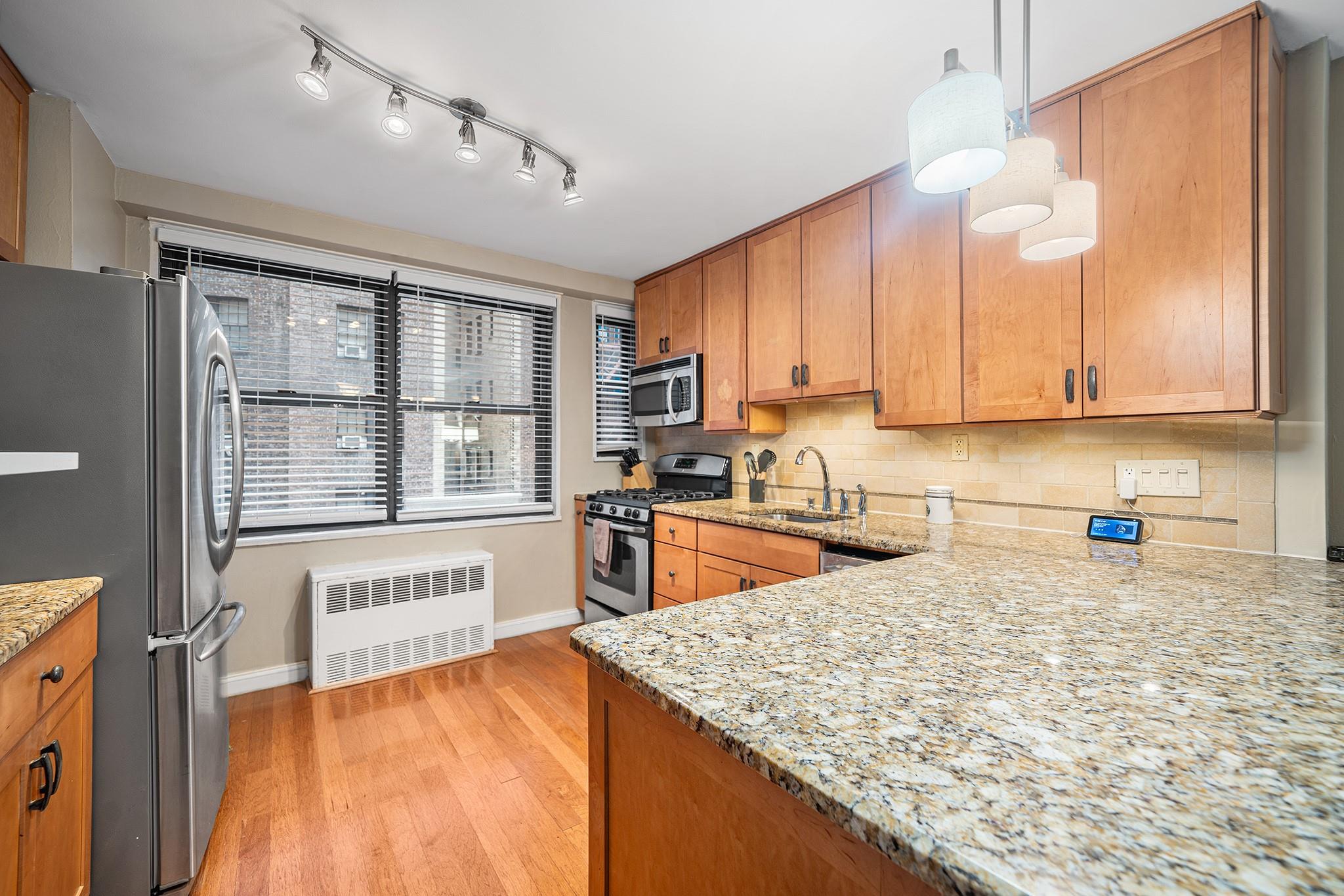305 E 40th Street #3X, New York (Manhattan), Florida image 10
