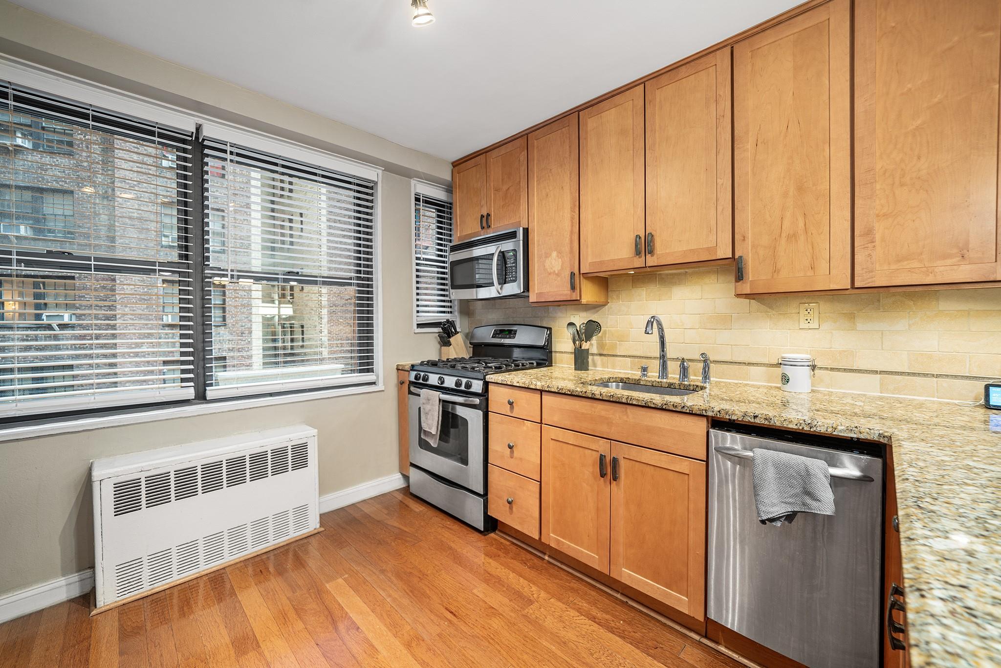 305 E 40th Street #3X, New York (Manhattan), Florida image 7