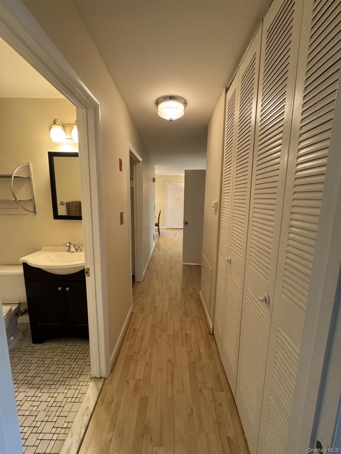 Poughkeepsie, New York 12603, United States, 2 Bedrooms Bedrooms, ,1 BathroomBathrooms,Residential,Active,189277