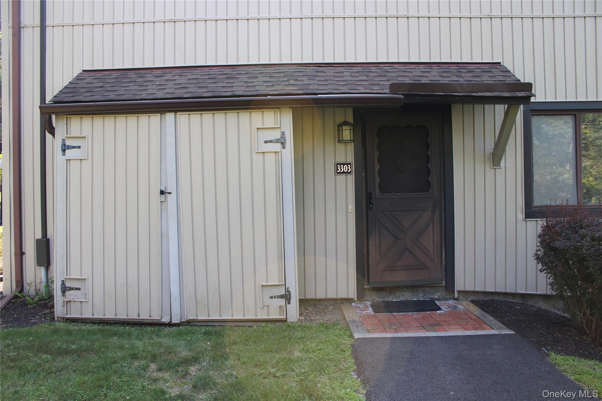 Poughkeepsie, New York 12603, United States, 2 Bedrooms Bedrooms, ,1 BathroomBathrooms,Residential,Active,189277