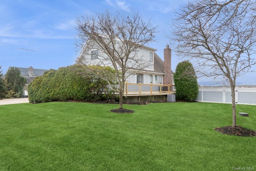 140 Crystal Beach Boulevard, Moriches, New York image 2