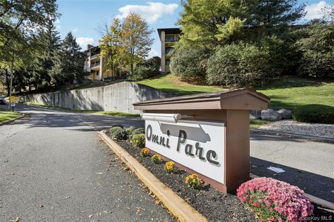 Condo For Sale - 12 Omni Parc Drive<br/> Nanuet, NY 10954