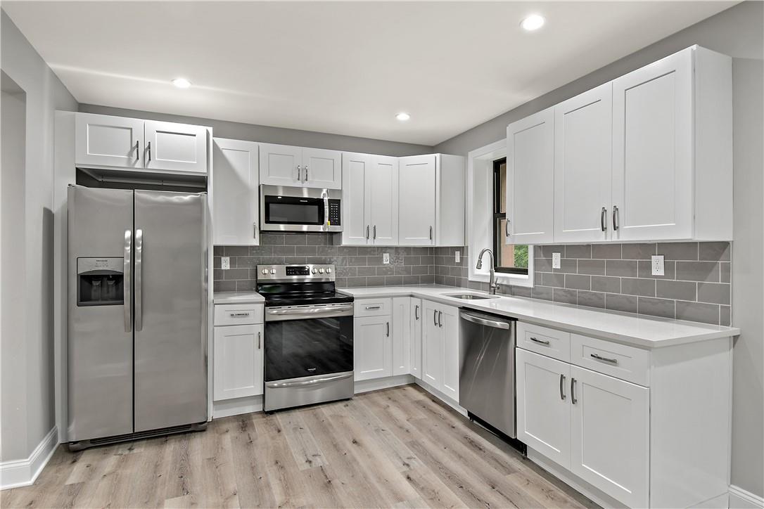 Rental Property at Commerce Street 5, Hawthorne, New York - Bedrooms: 1 
Bathrooms: 1 
Rooms: 3  - $2,550 MO.