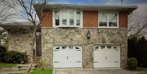 Photo of 13839 11th Avenue, Malba, NY 11357 (MLS # 989694)