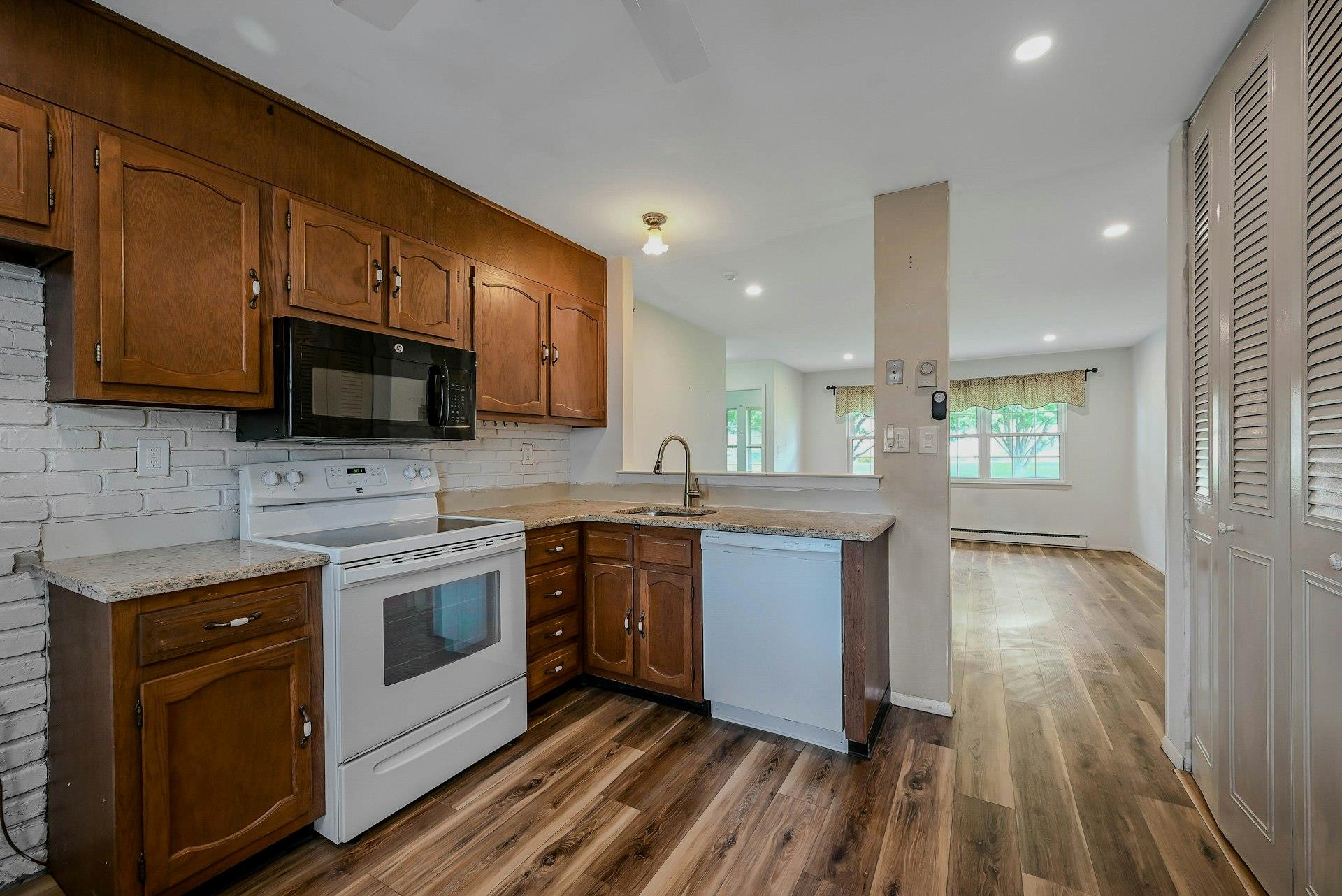 374 #A Woodbridge Drive #A, Ridge, New York image 6