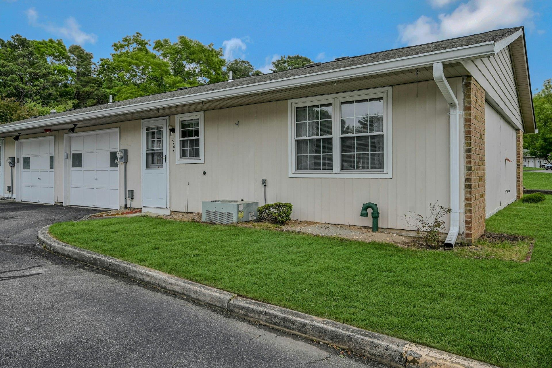 374 #A Woodbridge Drive #A, Ridge, New York image 3