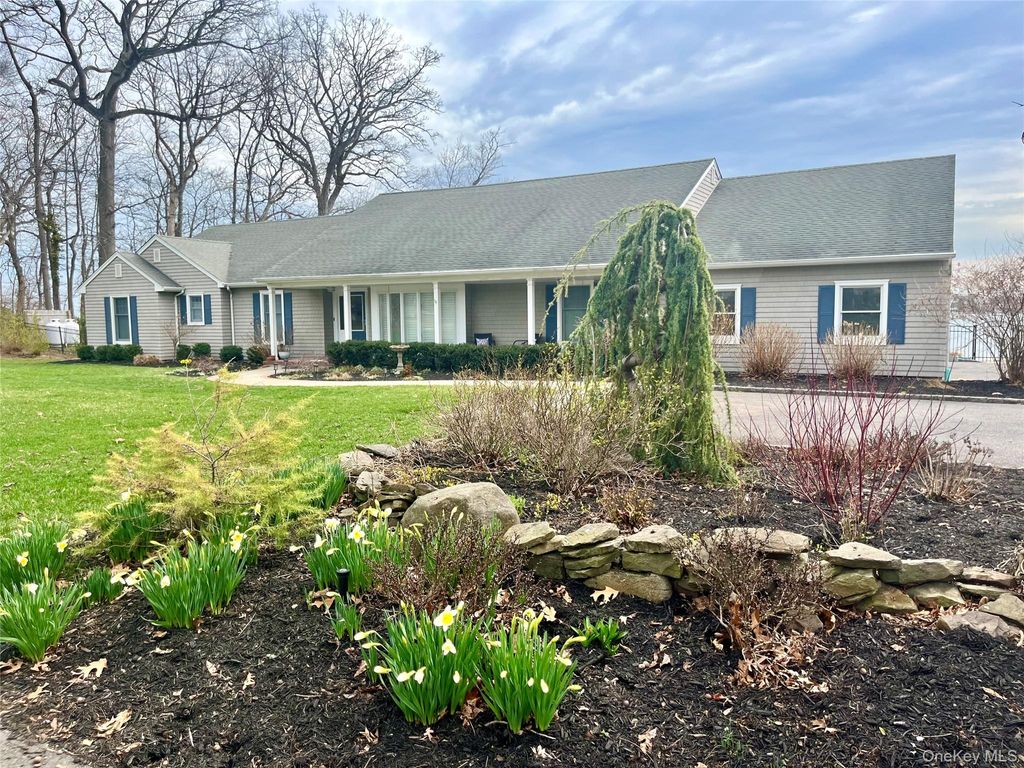 Photo of 24 Bevin Road, Northport, NY 11768 (MLS # 978157)