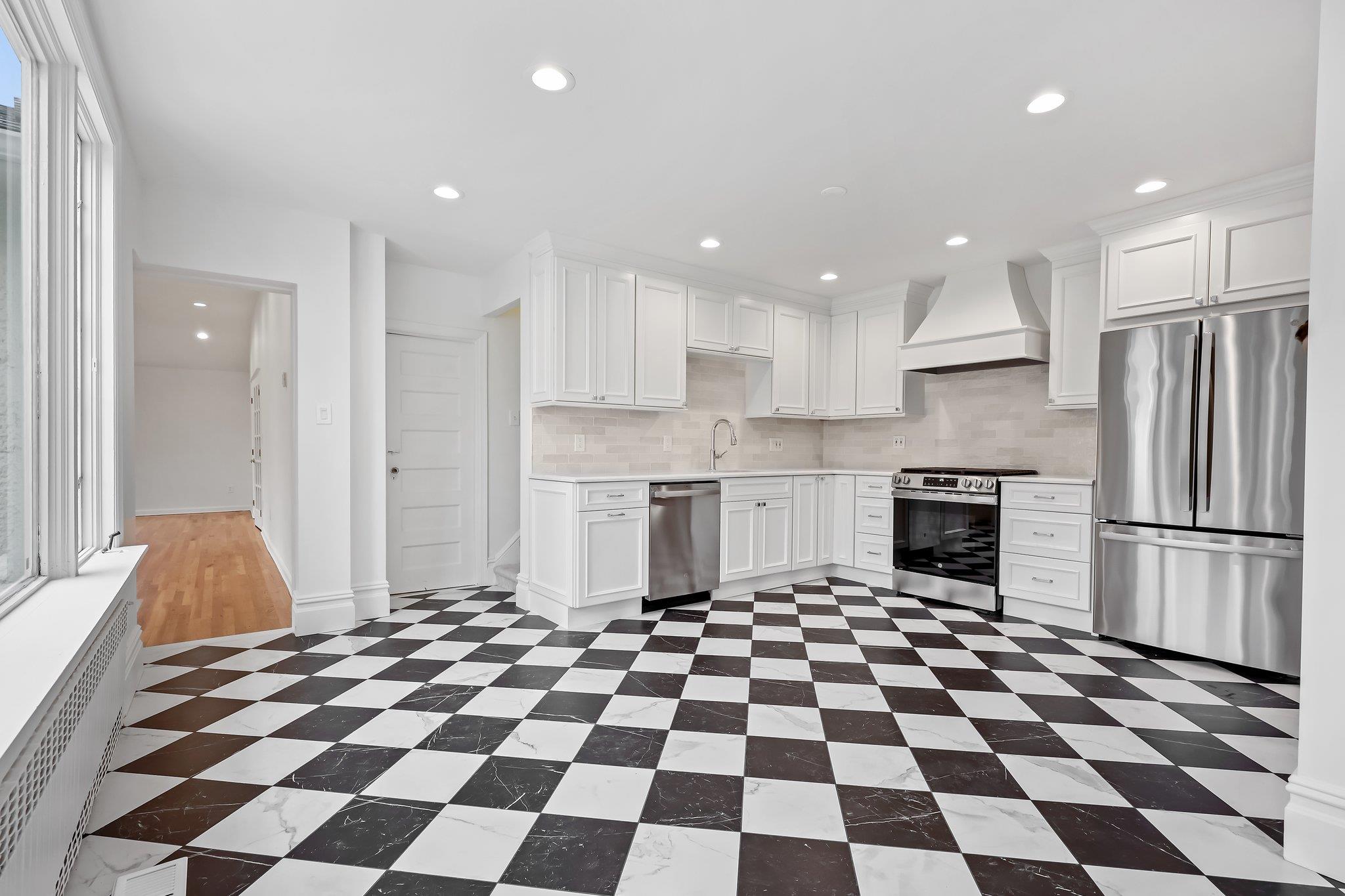 158 Loring Avenue, Pelham, New York image 14