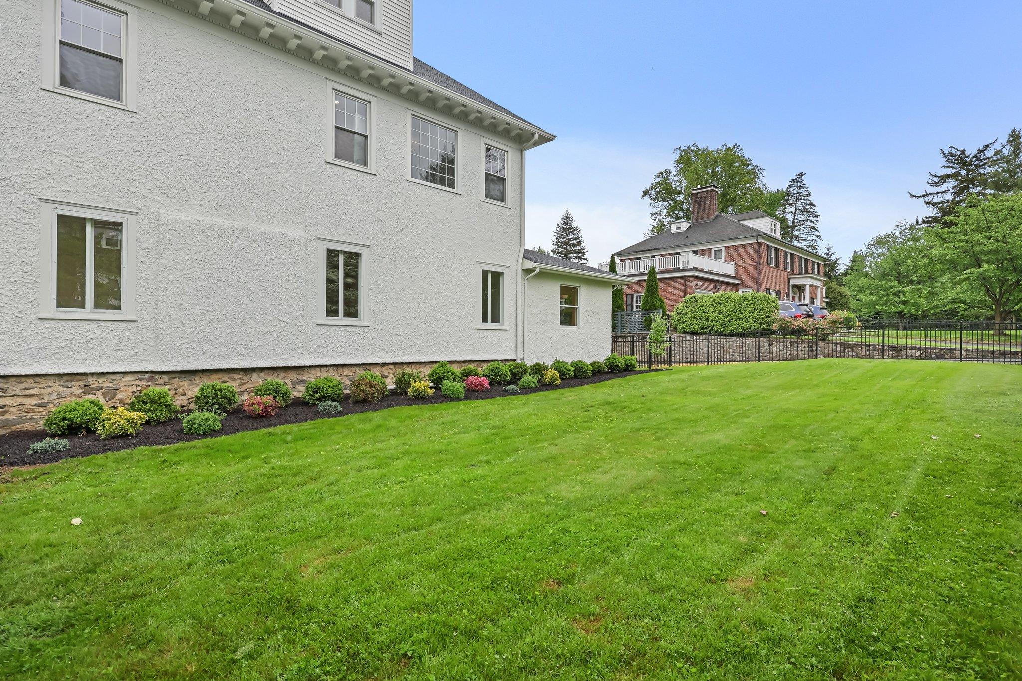 158 Loring Avenue, Pelham, New York image 34