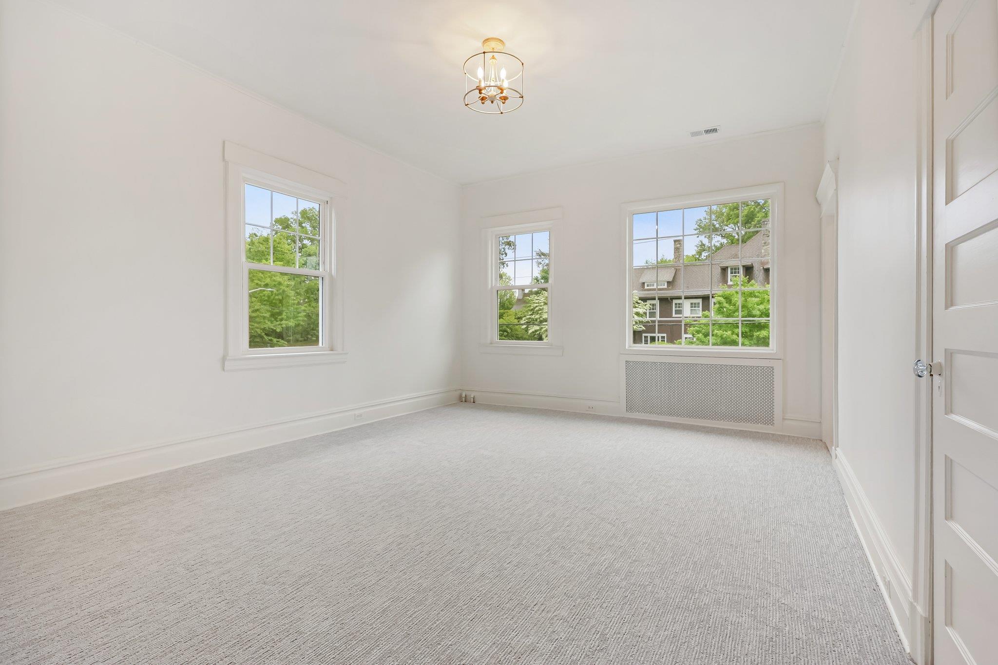 158 Loring Avenue, Pelham, New York image 17
