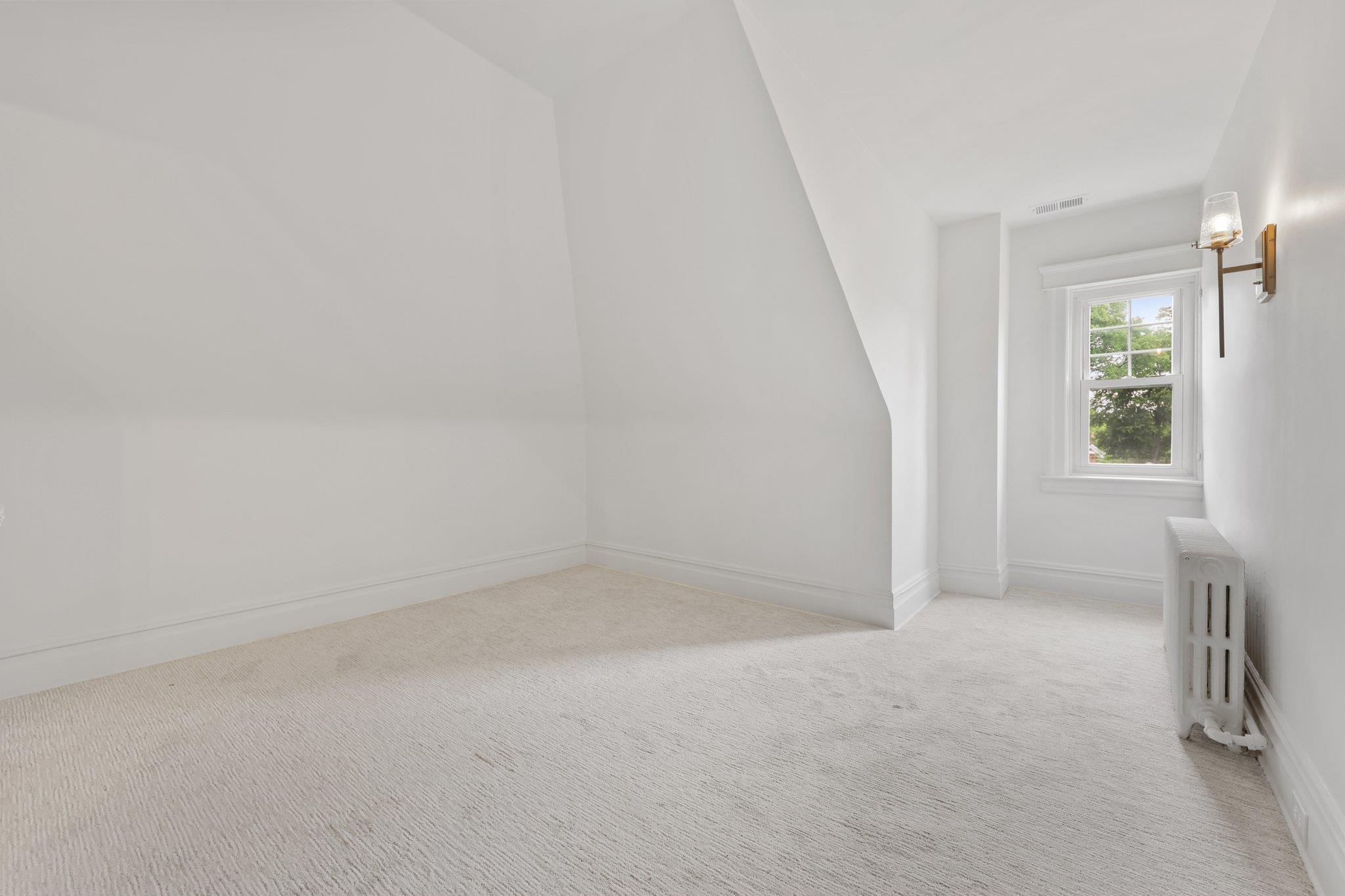 158 Loring Avenue, Pelham, New York image 25