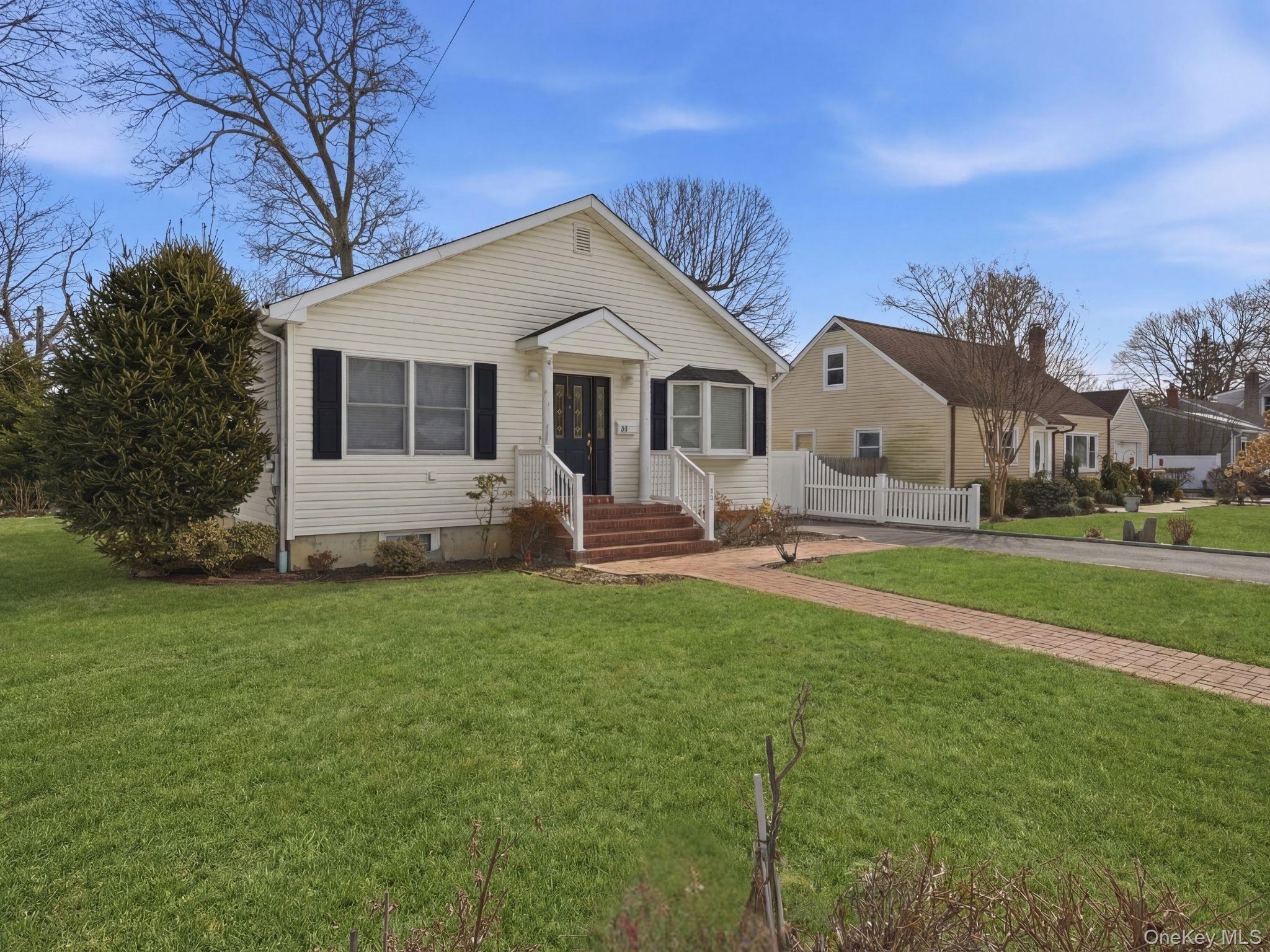 43 Ridgeway Boulevard