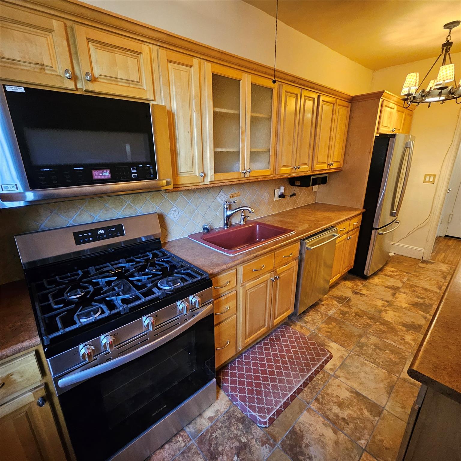 590 E 3rd Street 2-O