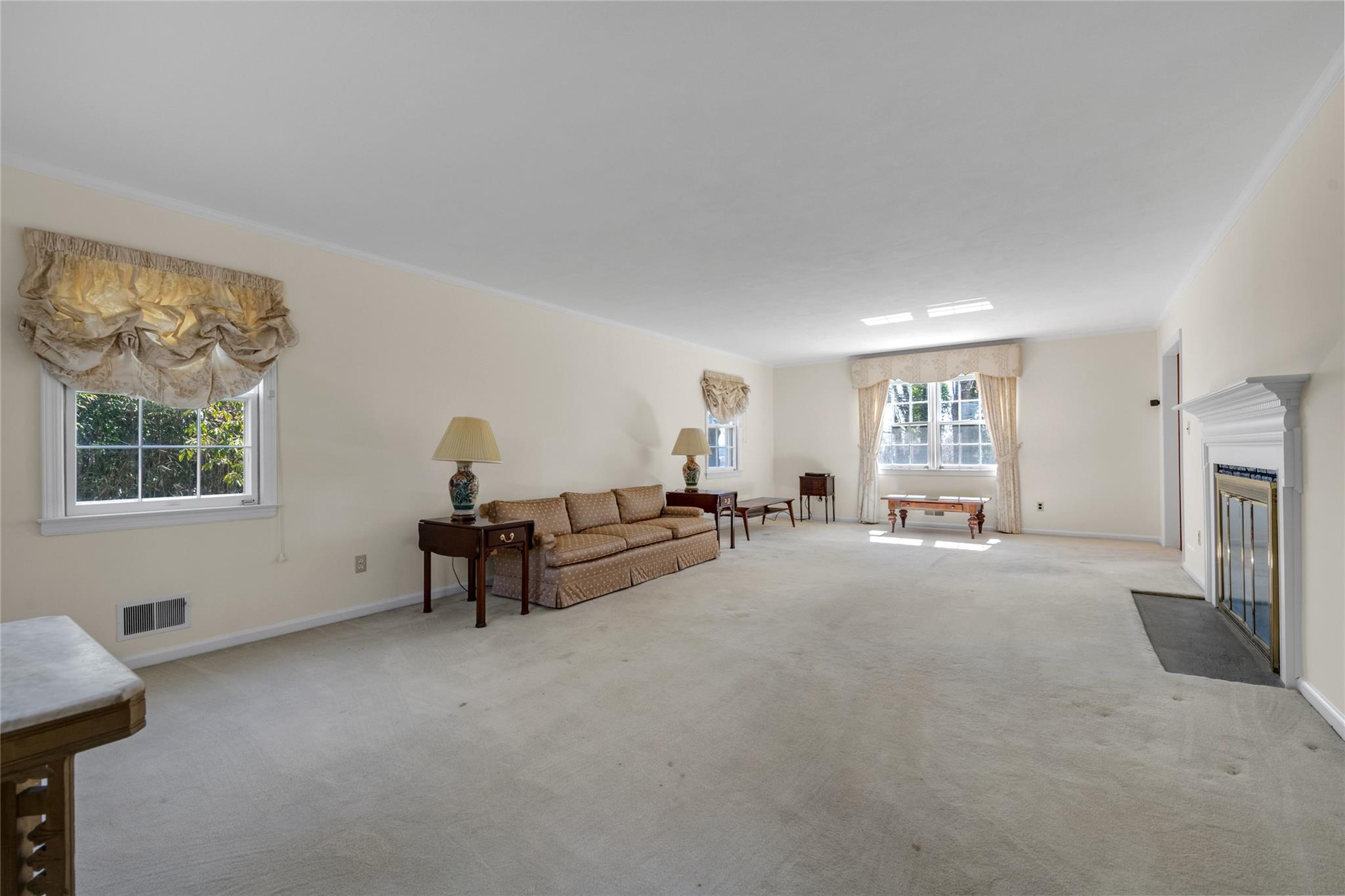 46 N Barkers Point Road, Port Washington, New York image 5