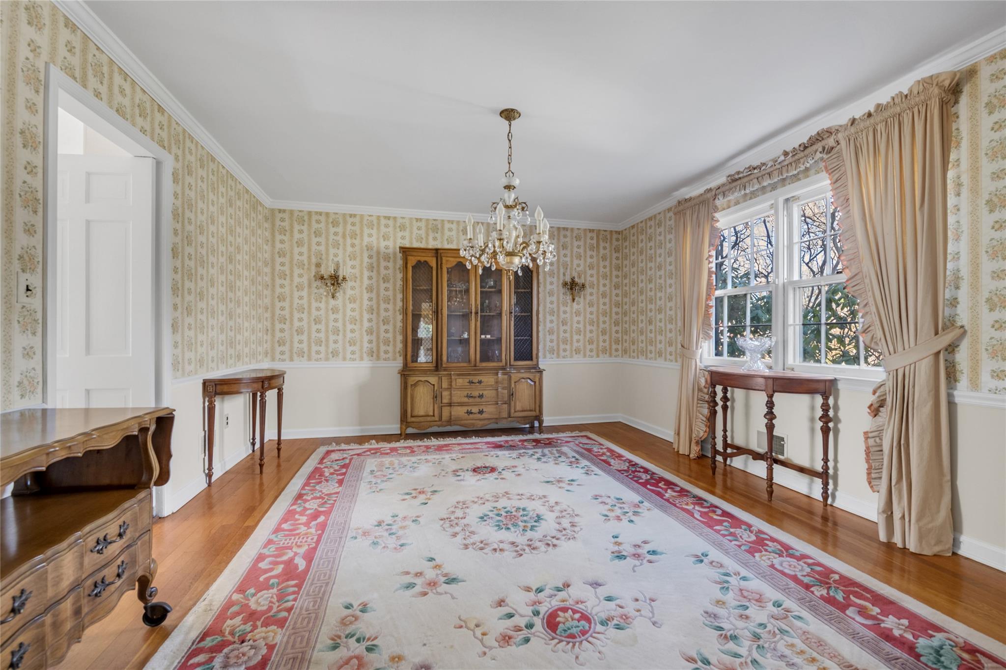 46 N Barkers Point Road, Port Washington, New York image 7