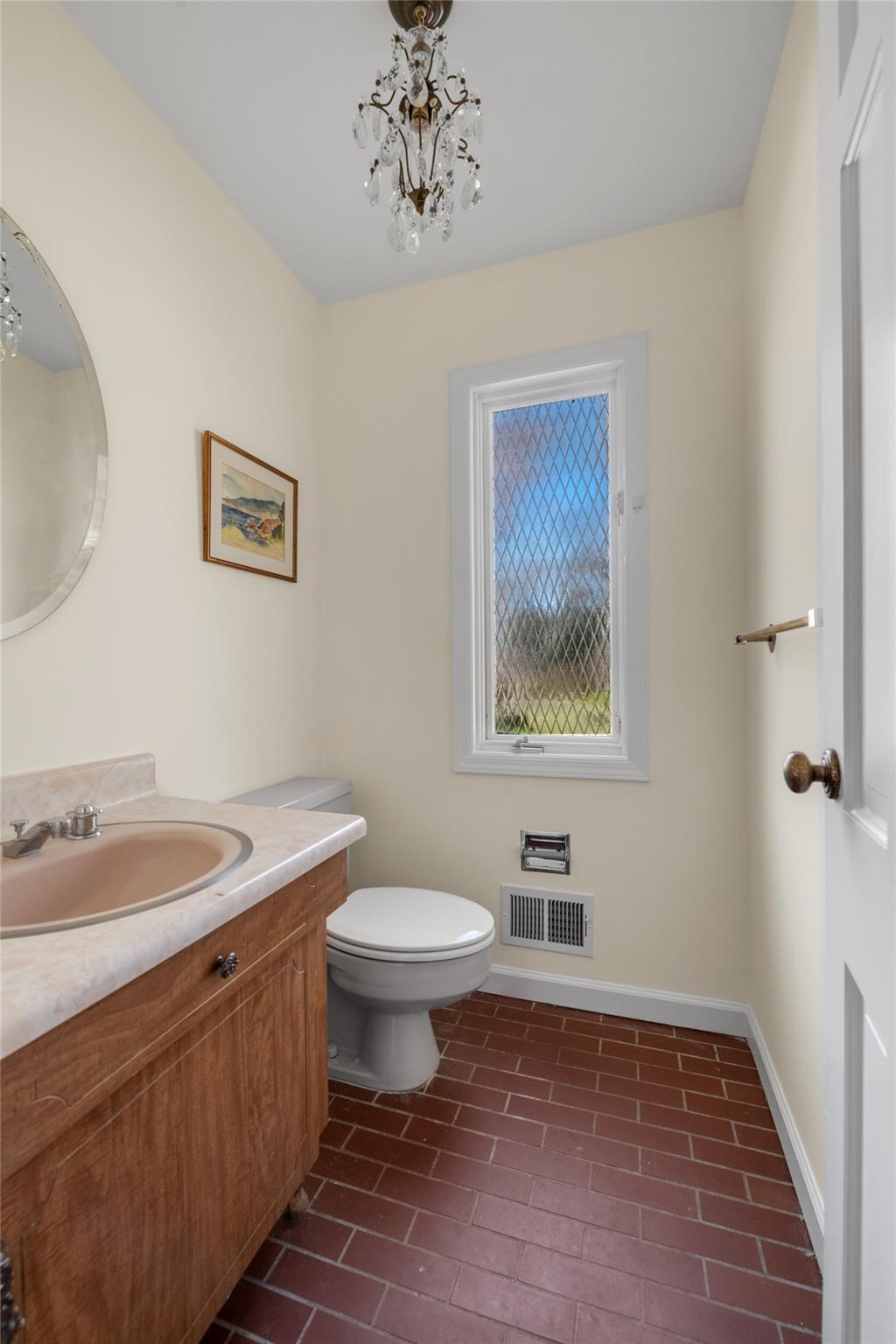 46 N Barkers Point Road, Port Washington, New York image 12