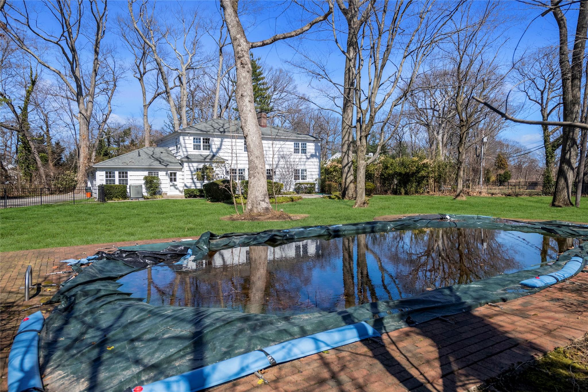 46 N Barkers Point Road, Port Washington, New York image 25