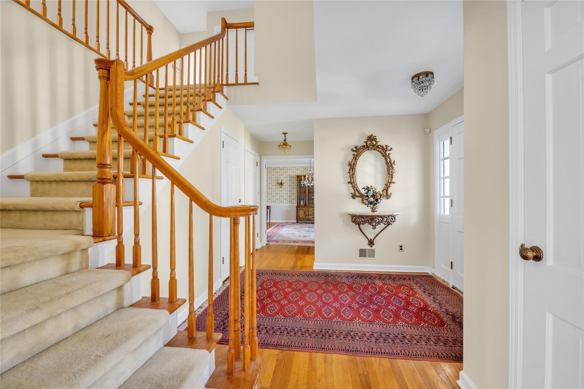 46 N Barkers Point Road, Port Washington, New York image 3