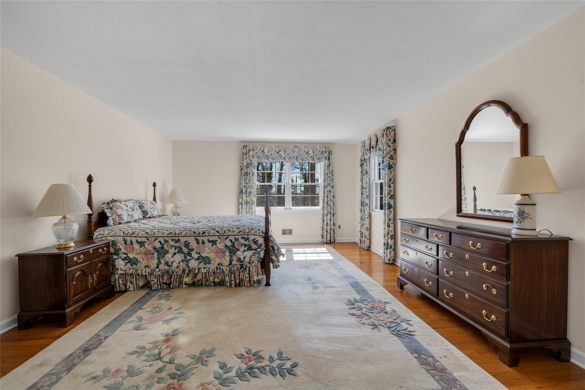 46 N Barkers Point Road, Port Washington, New York image 14