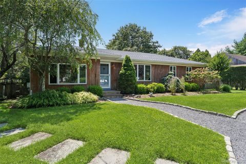 27 South Country Road Westhampton NY 11977