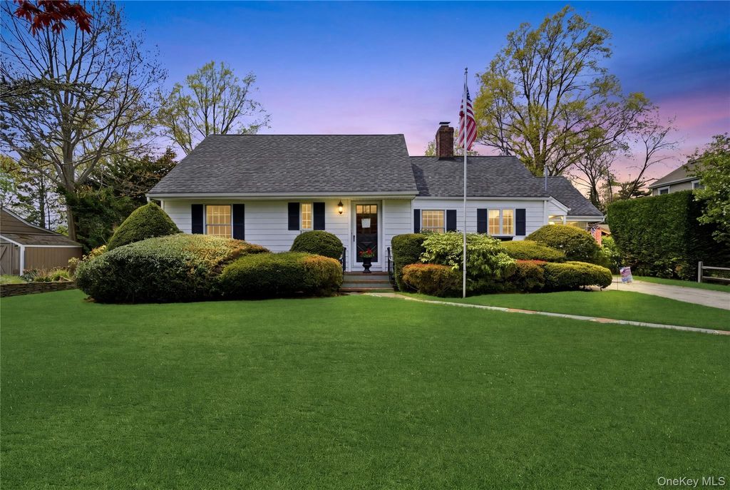 Photo of 56 Wood Avenue, Amityville, NY 11701 (MLS # 992944)