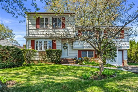 80 Russell Road, Garden City, NY 11530 - MLS#: 988958