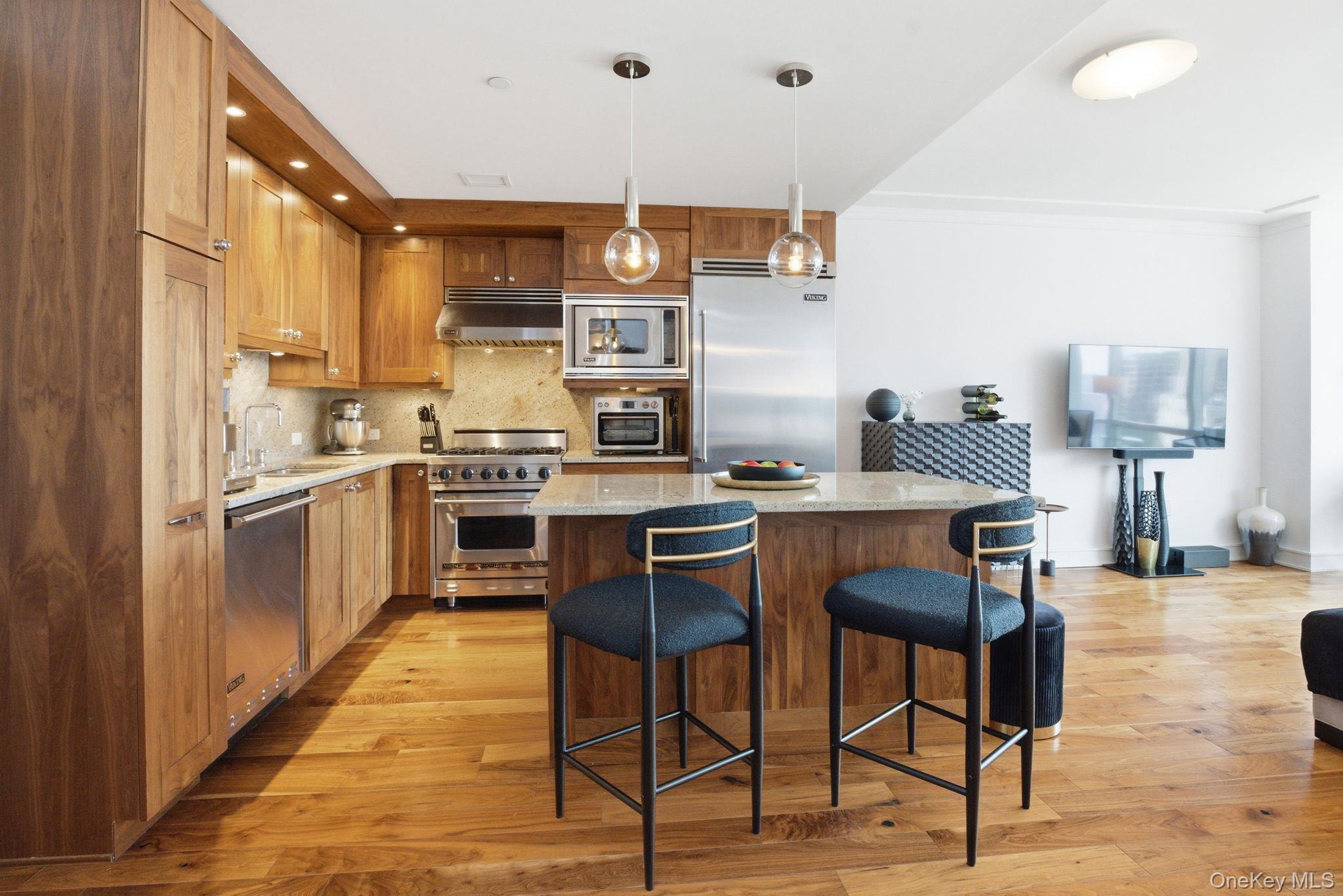 5 Renaissance Square 15C