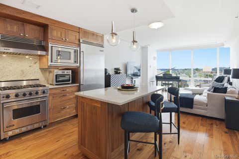 Condo For Sale - 5 Renaissance Square #15C<br/> White Plains, NY 10601
