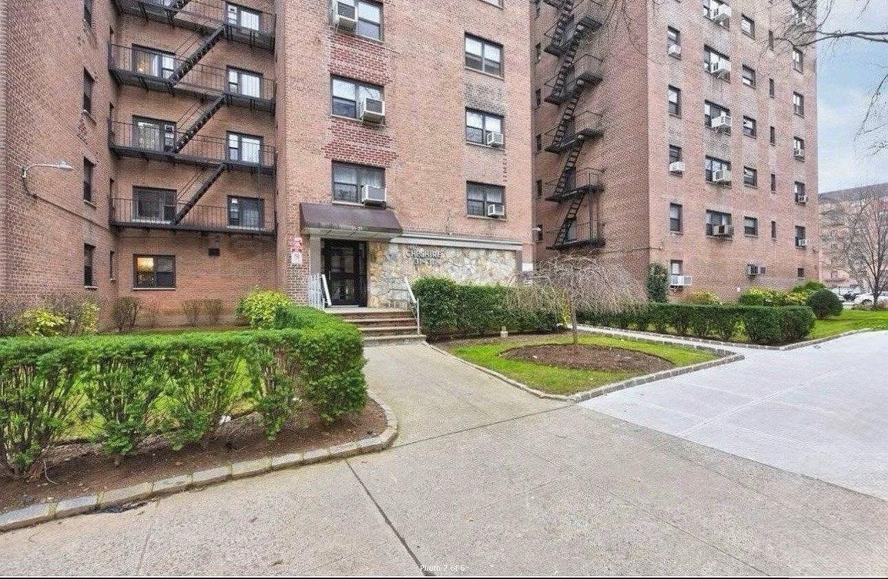 31-31 138 Street #1G, Flushing, New York image 1
